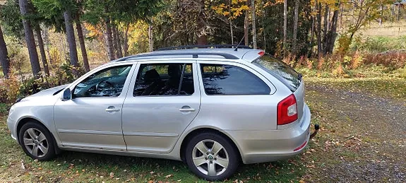 Skoda Octavia 2012 photo 3