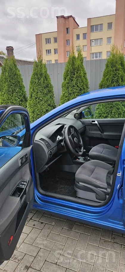 Volkswagen Polo 2005 photo 5