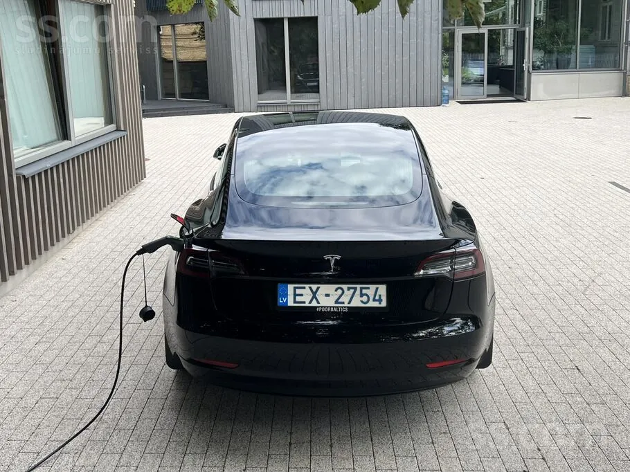 Tesla Model 3 2019 photo 4