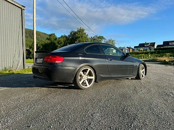 BMW 325I 2007 photo 2