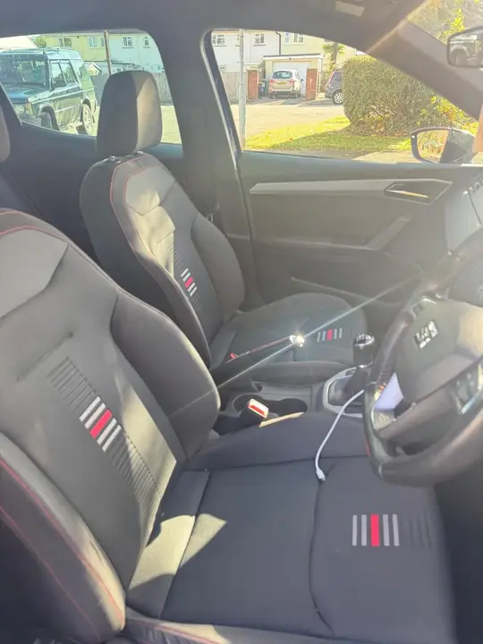 Seat Arona 2019 photo 3