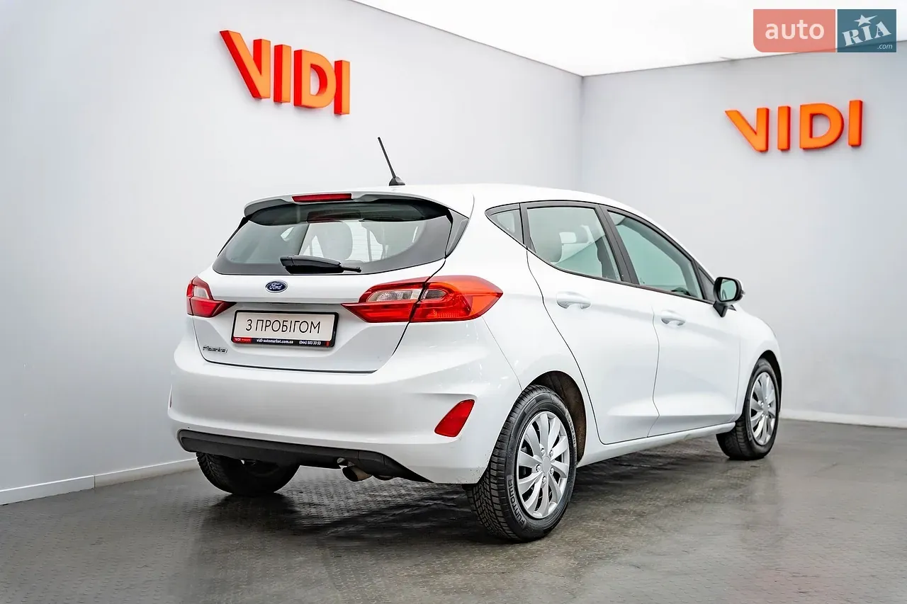 Ford Fiesta 2018 photo 2