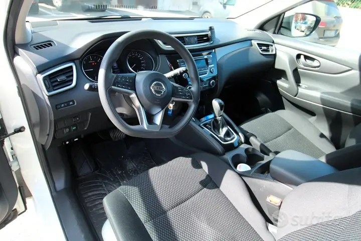 Nissan Qashqai 2015 photo 5