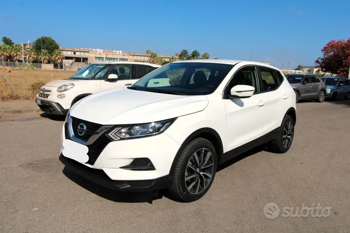 Nissan Qashqai 2015 photo 2