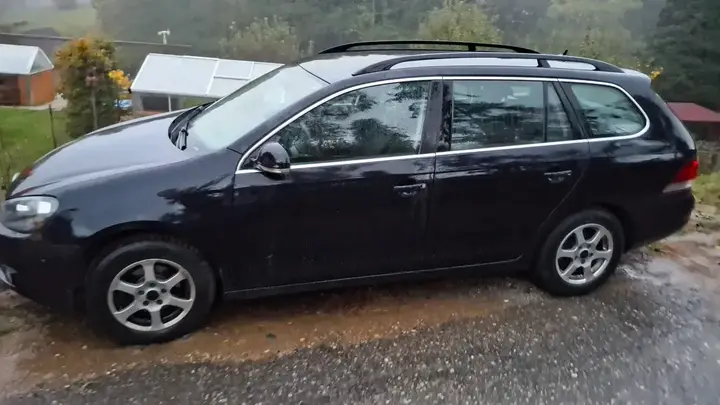 Volkswagen Golf Variant 2010 photo 3