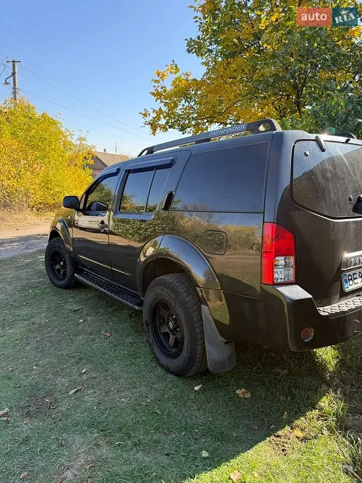 Nissan Pathfinder 2006 photo 4