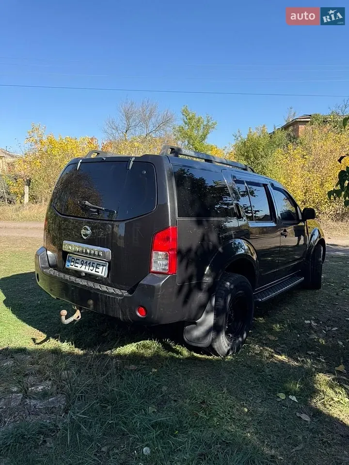 Nissan Pathfinder 2006 photo 3