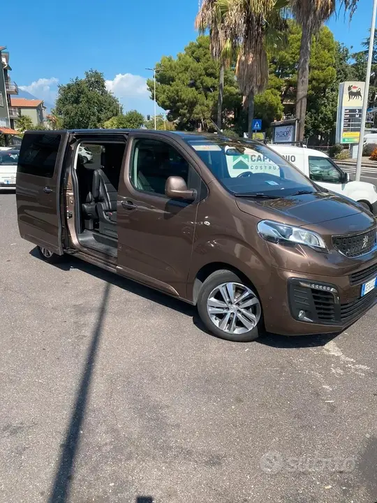 Peugeot Traveller 2021 photo 3