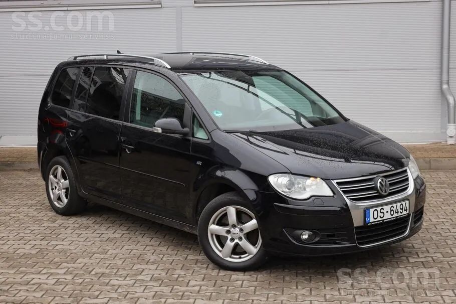 Volkswagen Touran 2009 photo 4