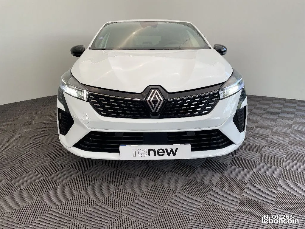 Renault Clio 2024 photo 3
