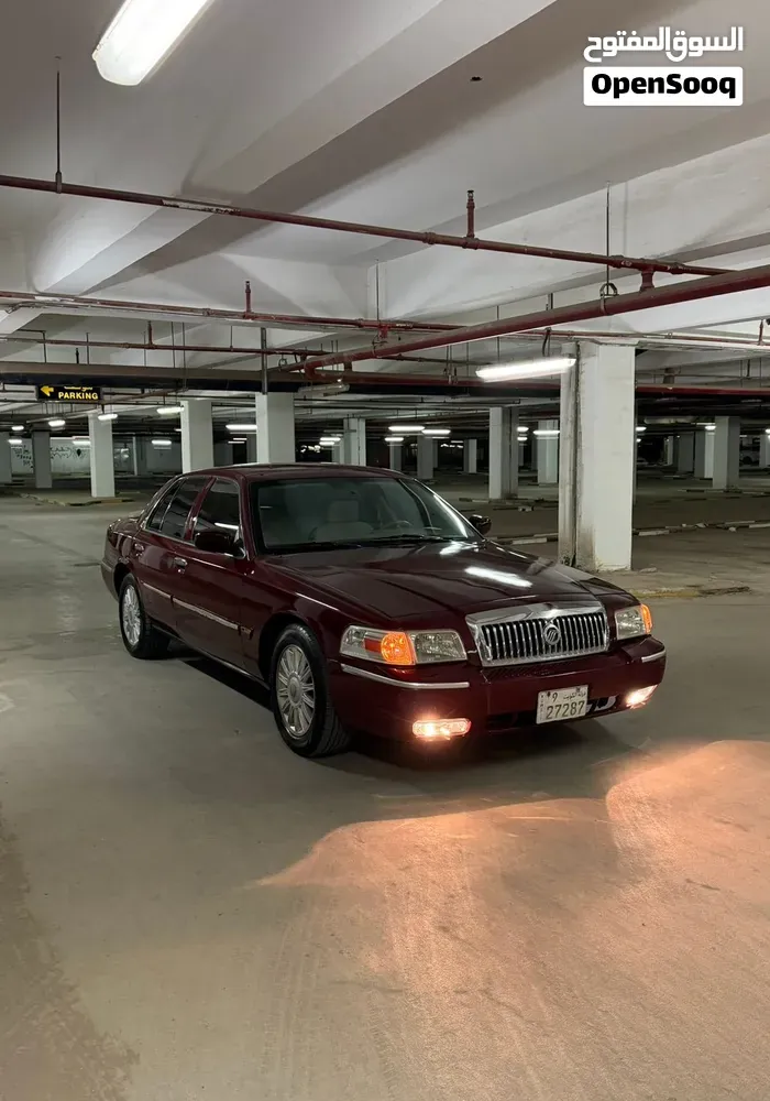 Ford Crown Victoria 2009 photo 3