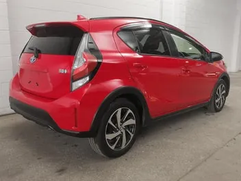 Toyota Aqua 2017 photo 3