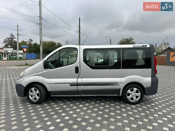 Renault Trafic 2008 photo 4