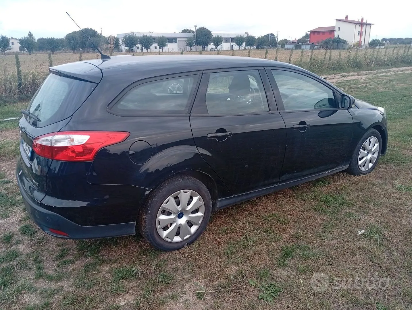 Ford Focus 2014 photo 3