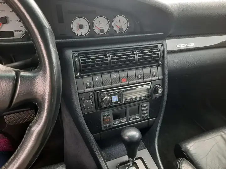 Audi A6 1996 photo 2
