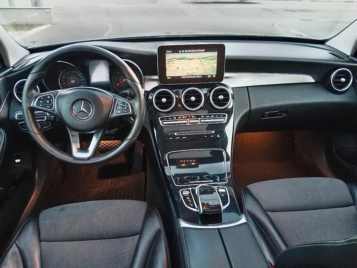 Mercedes-Benz C-Class 2017 photo 3