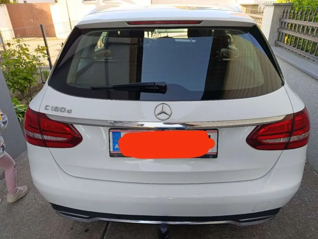 Mercedes-Benz C-Class 2017 photo 3