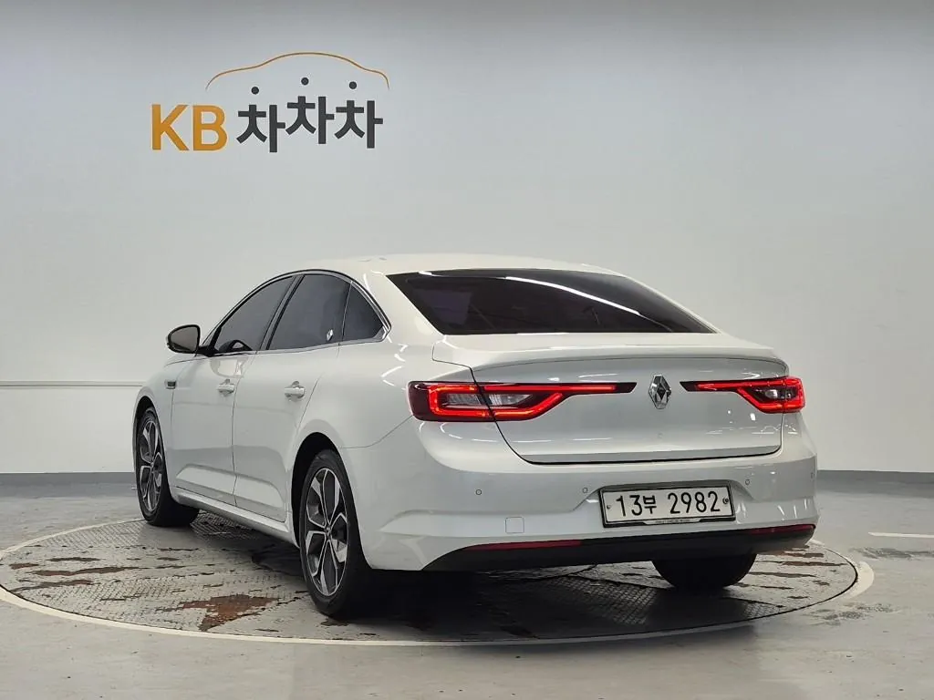 Renault Korea Sm6 2019 photo 2