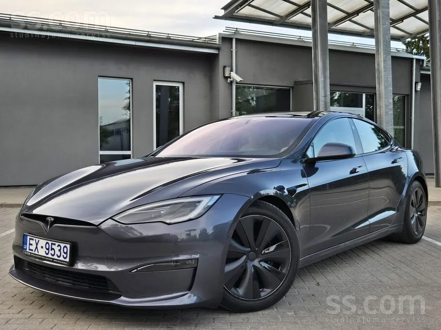 Tesla Model S 2022 photo 2
