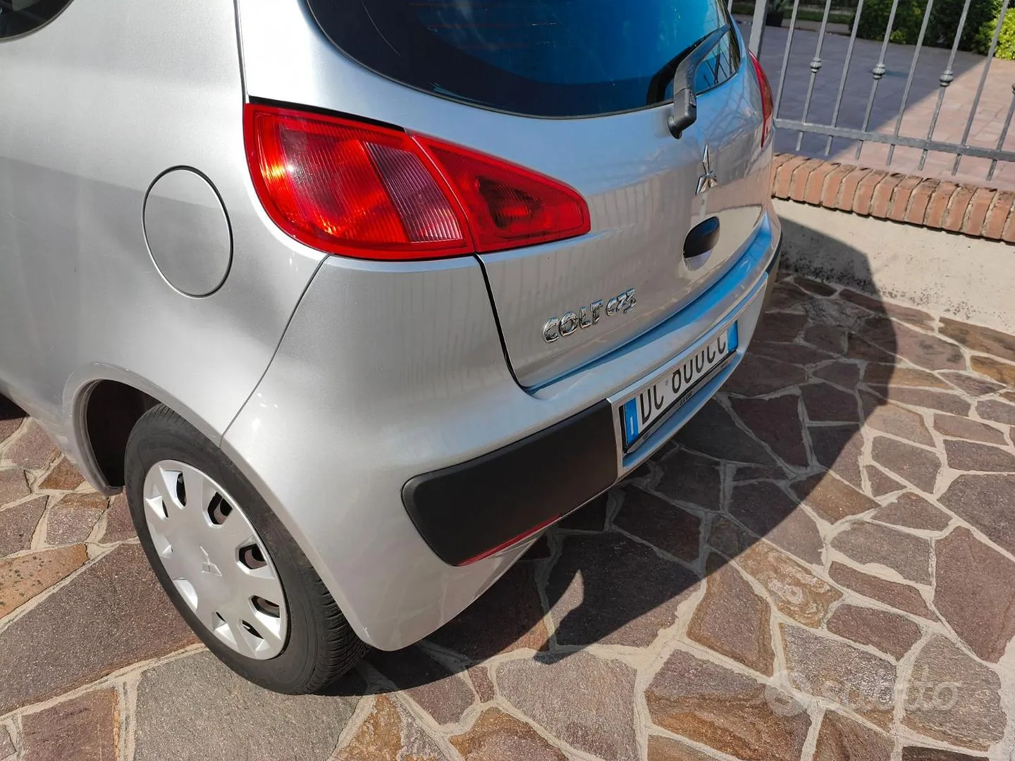 Mitsubishi Colt 2006 photo 4