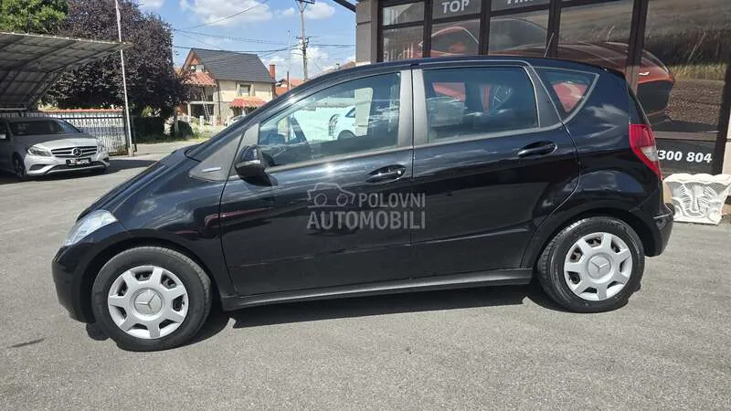 Mercedes-Benz A160 2011 photo 3