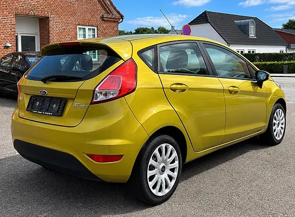 Ford Fiesta 2014 photo 4