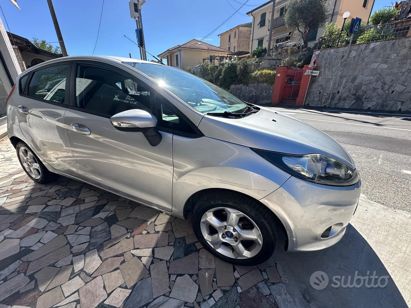 Ford Fiesta 2010 photo 5