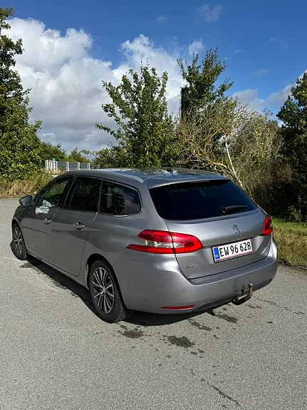 Peugeot 308 2015 photo 4