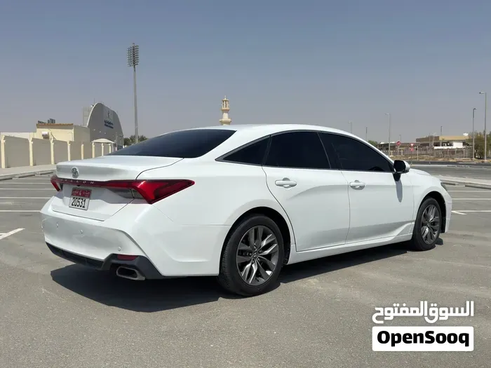 Toyota Avalon 2019 photo 4