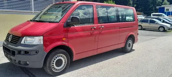 Volkswagen Shuttle