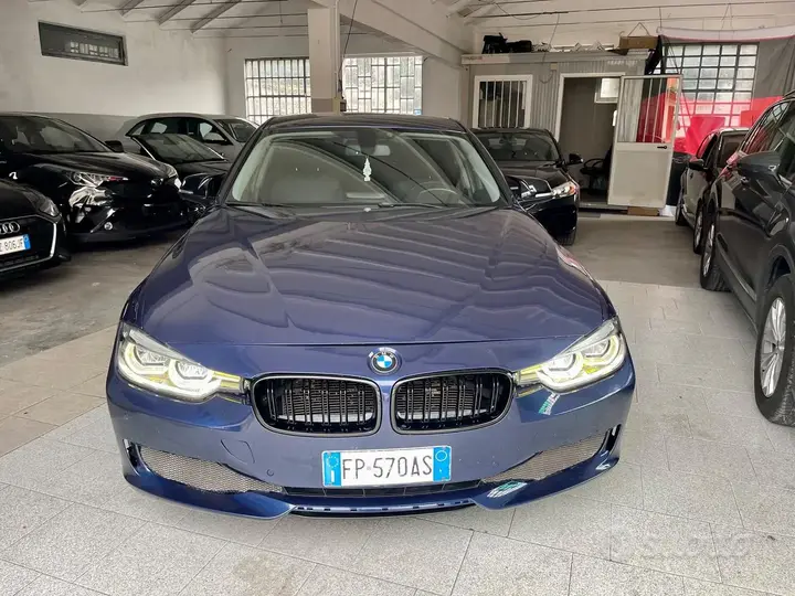 BMW 318 2018 photo 3