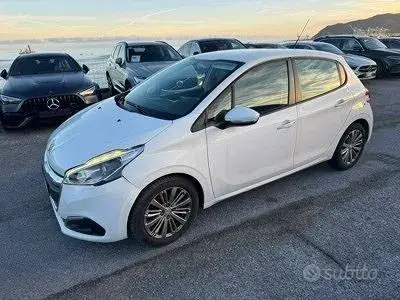 Peugeot 208 2018 photo 4