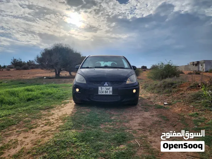 Mitsubishi Colt 2004 photo 5