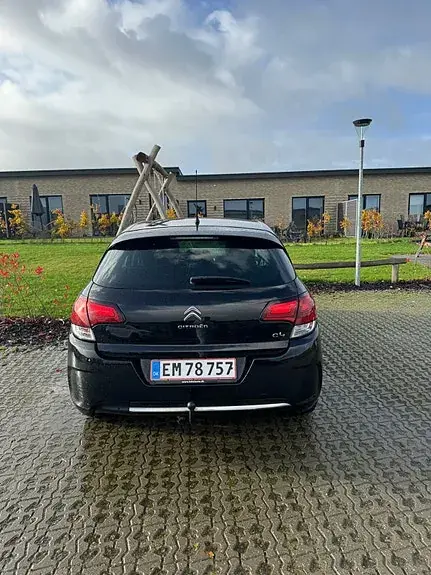 Citroen C4 2017 photo 2