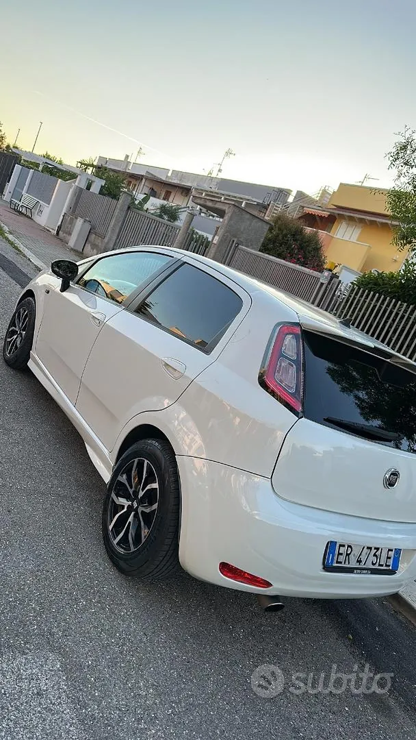 Fiat Punto Evo 2013 photo 2