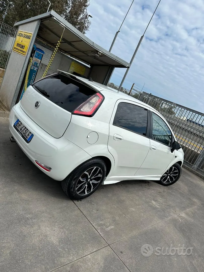 Fiat Punto Evo 2013 photo 3