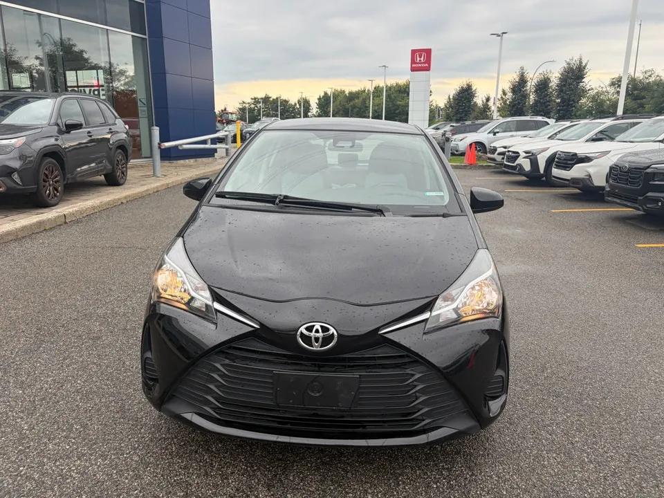 Toyota Yaris 2018 photo 2