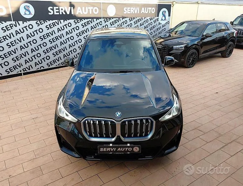 BMW Ix1 2023 photo 3