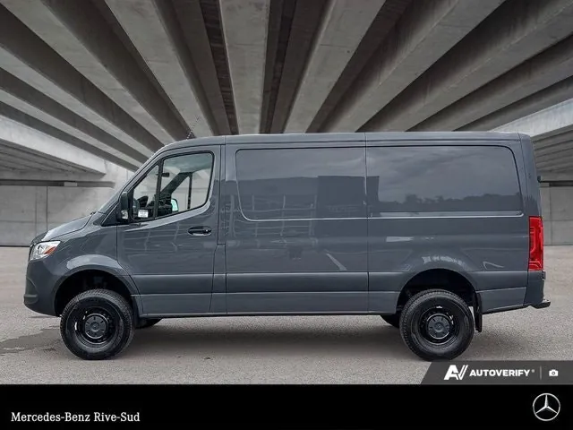 Mercedes-Benz Sprinter 2023 photo 2