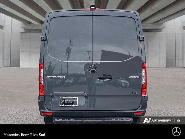 Mercedes-Benz Sprinter 2023 photo 4