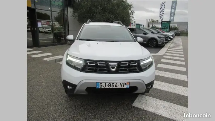 Dacia Duster 2022 photo 2