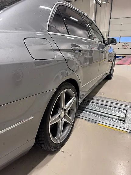 Mercedes-Benz E220 2011 photo 5