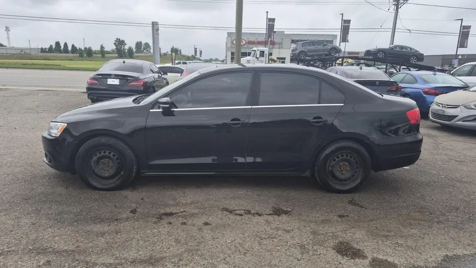 Volkswagen Jetta 2014 photo 2