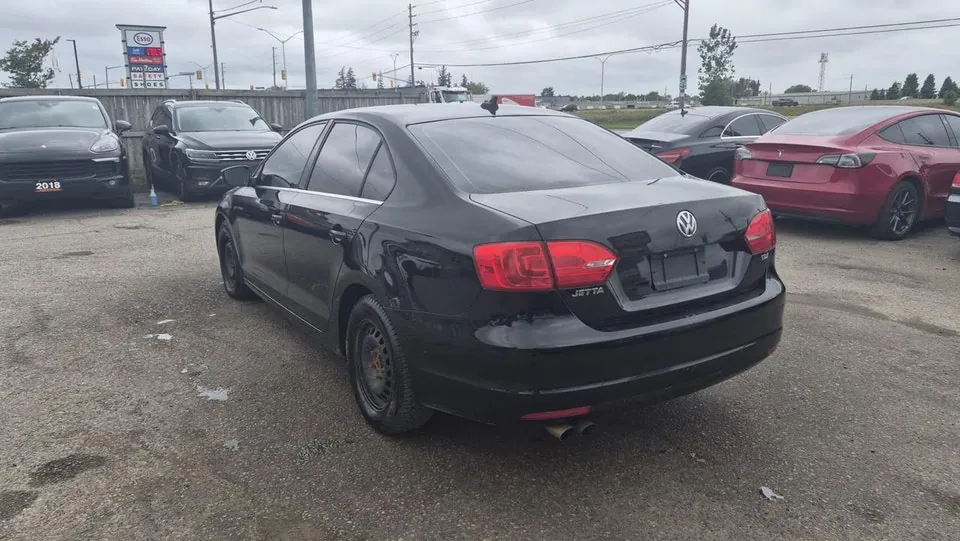 Volkswagen Jetta 2014 photo 3