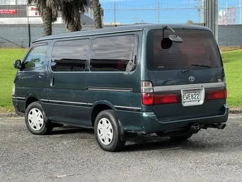 Toyota Hiace 1998 photo 5