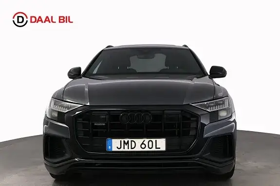 Audi Q8 2021 photo 2