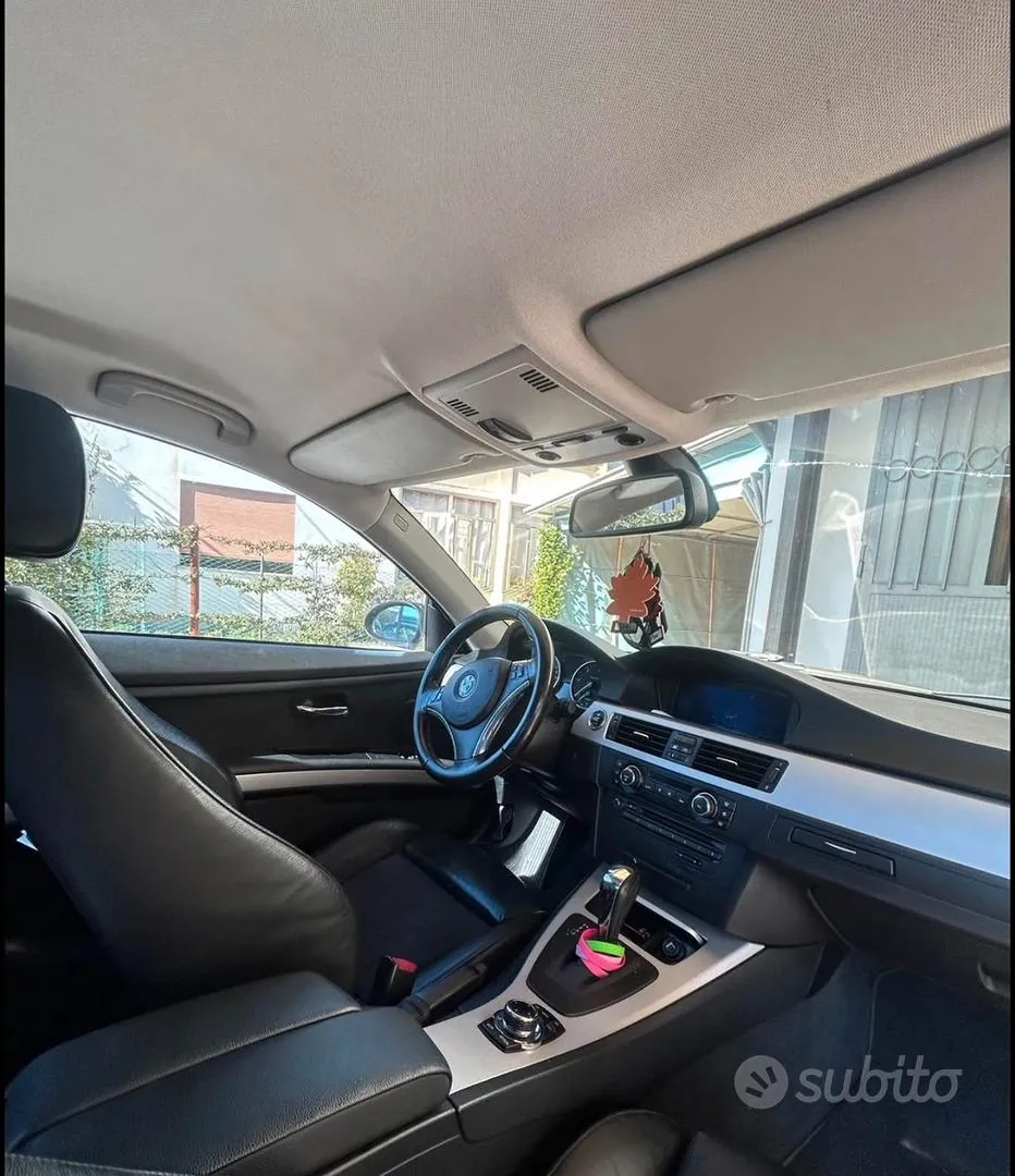 BMW 320D 2011 photo 3