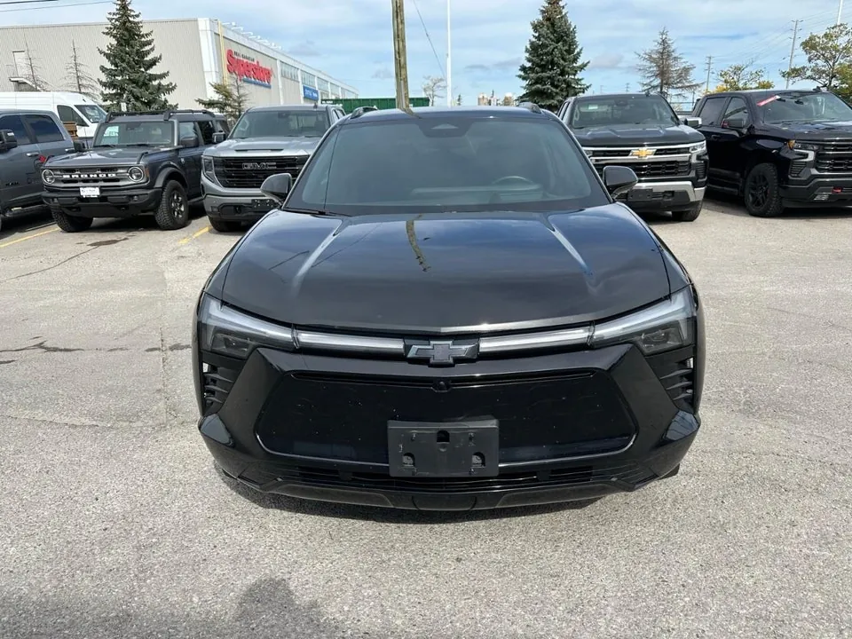 Chevrolet Blazer 2024 photo 2
