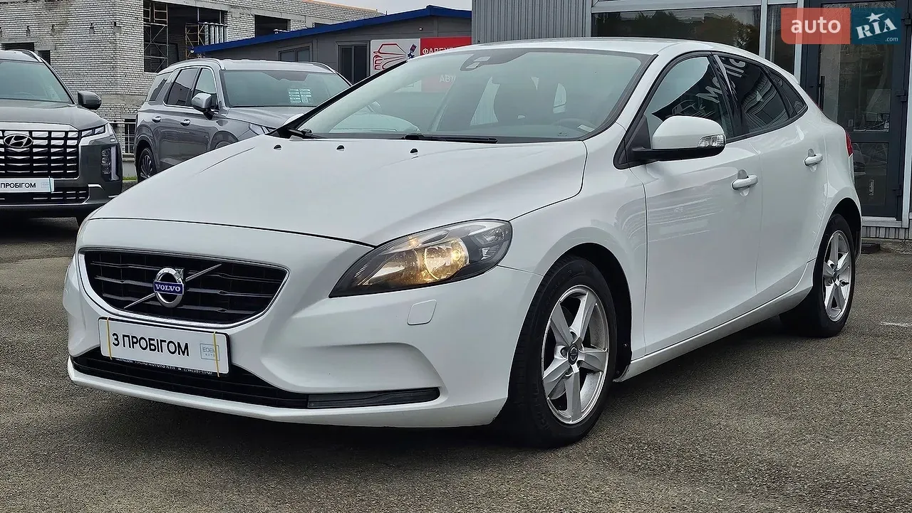 Volvo V40 2013 photo 3