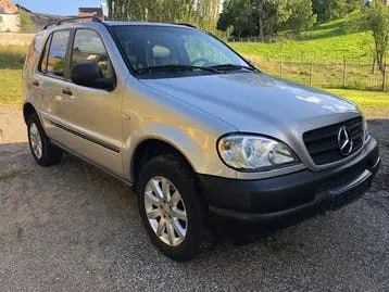 Mercedes-Benz Ml230